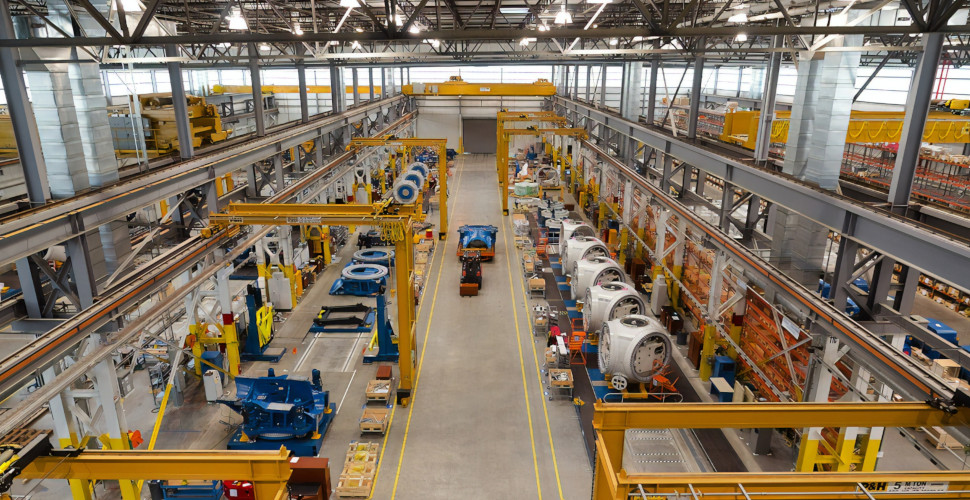 is it better to lease or buy a commercial building